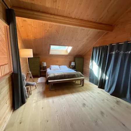 Des Ours - Southern Alps Chalet