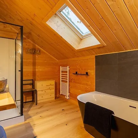 Des Ours - Southern Alps